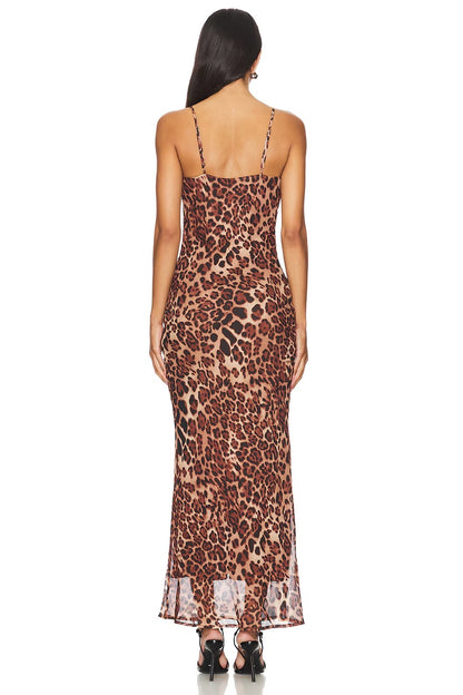 Bold Form-Fitting Sweetheart Sleeveless Open-Back Maxi Prom Dress
