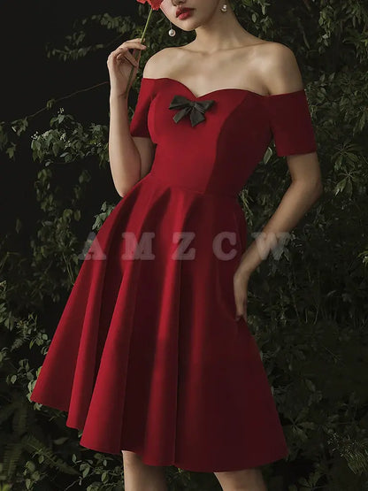 Vestido de fiesta corto con escote corazón color burdeos de Amzcw, vestido de fiesta color burdeos para regreso a casa, vestido de fiesta en tienda 