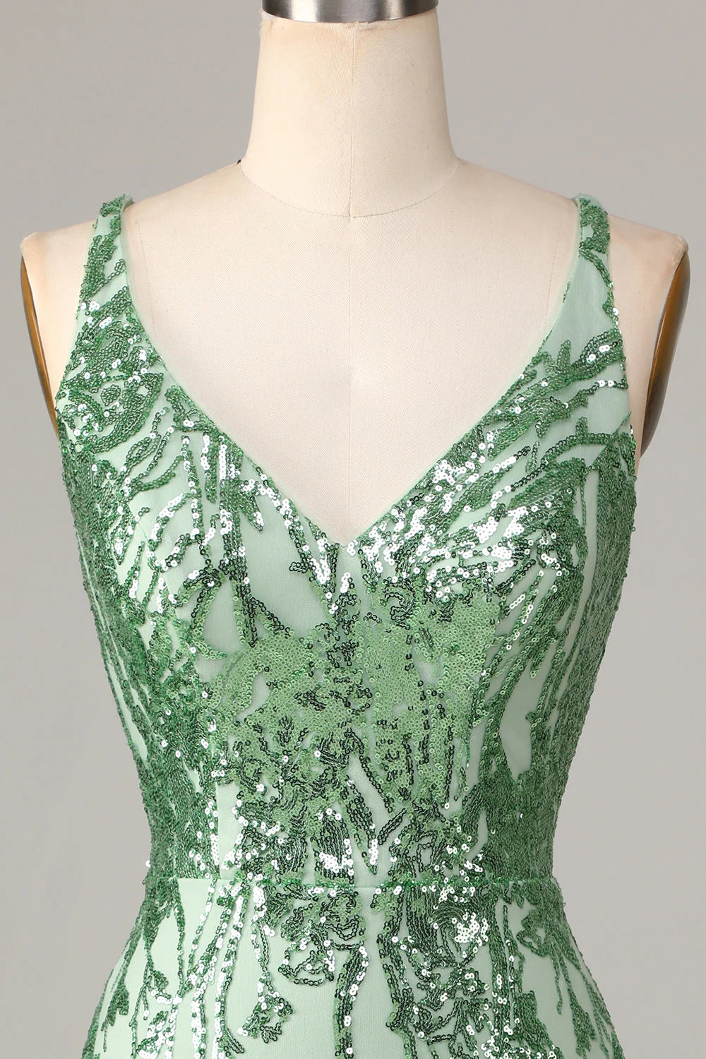 Amzcw Sparkly Sheath V-Neck Green Sequins Backless Short Homecoming Dress