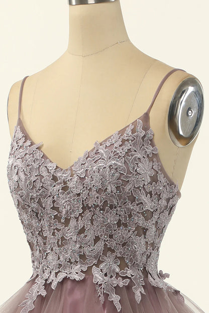 Vestido de fiesta con apliques de tul