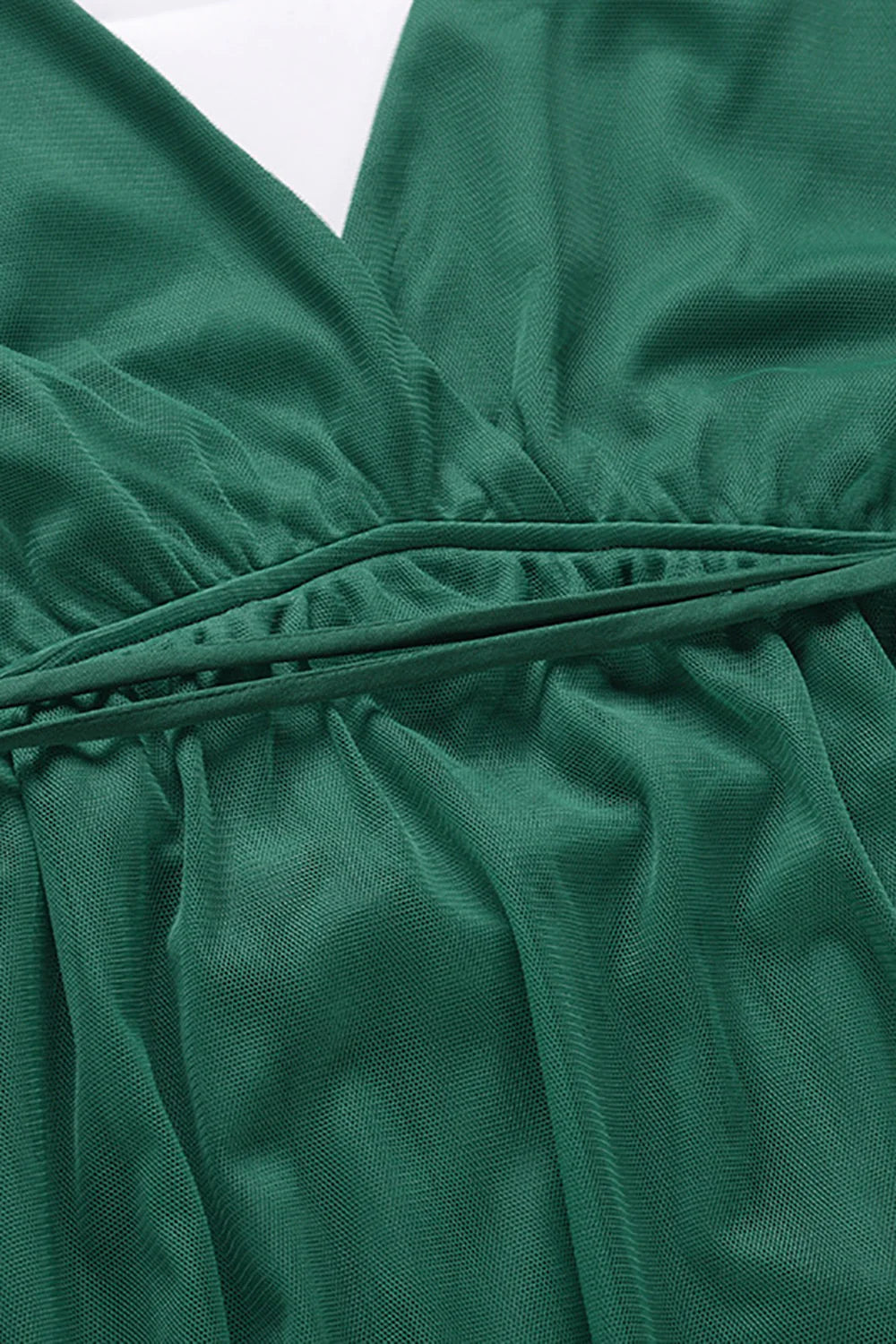 Vestido de fiesta verde sencillo con escote en V profundo 