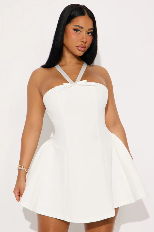 Chic A-Line Halter Sleeveless Bow-Detail White Mini Homecoming Dress Women's