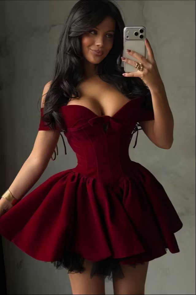 Chic A-Line Sweetheart Off-Shoulder Short Sleeve Burgundy Mini Homecoming Dress