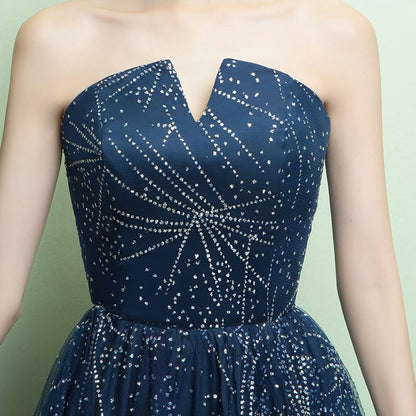 Elegante vestido de fiesta largo azul marino brillante sin tirantes de corte A 