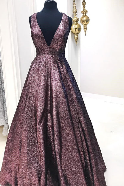 Elegante vestido de fiesta largo con escote en V profundo en marrón chocolate y bolsillos