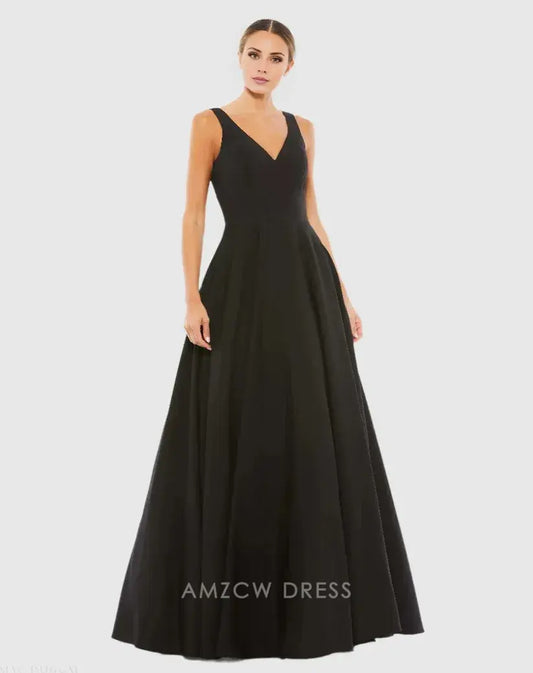 Elegant Black Crepe V-Neck Sleeveless A-Line Ball Gown Maxi Dress with Pockets Prom Dress