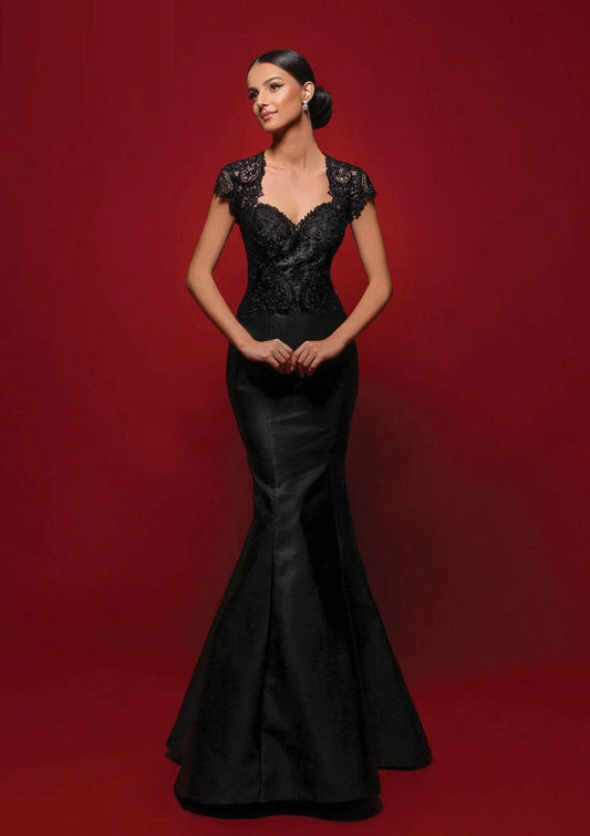 Elegant Black Satin and Lace Cap Sleeve Sweetheart Keyhole Back Mermaid Prom Dress