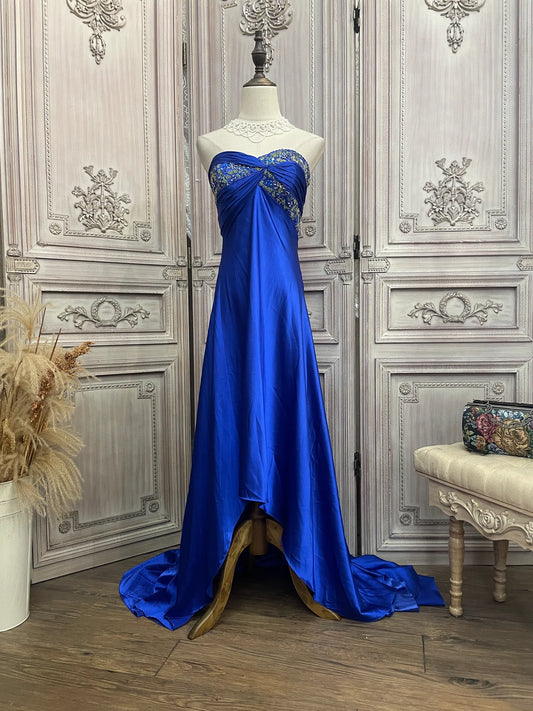 Elegant Blue Strapless Prom Dress With Beaded Bodice And Mermaid Skirt With Train For Formal Evening Party