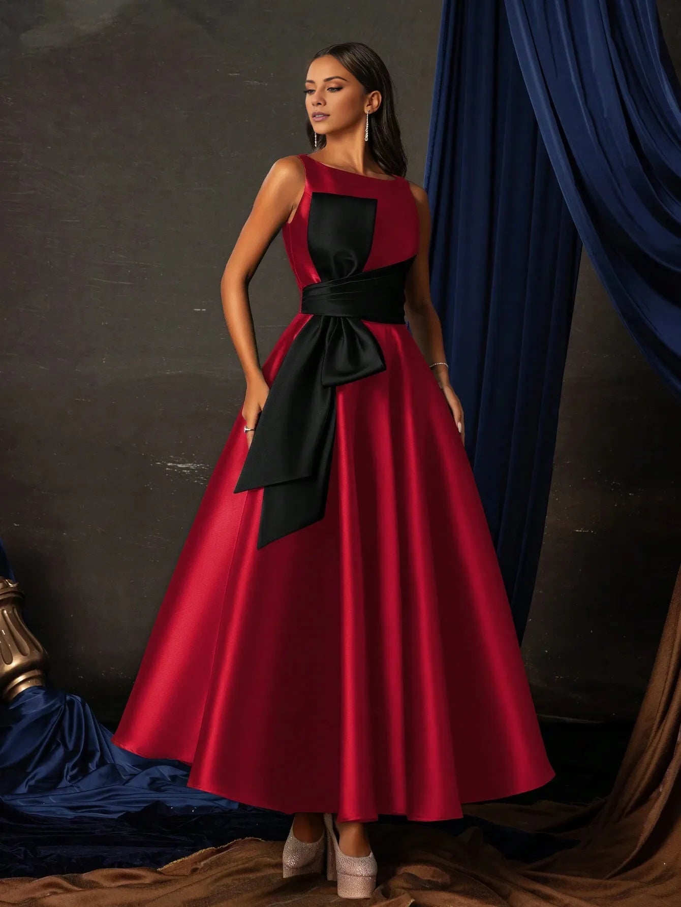Elegant Burgundy and Black Sleeveless Crew Neck Oversized Bow Satin Flowy Floor-Length Formal Ballgown Prom Dress