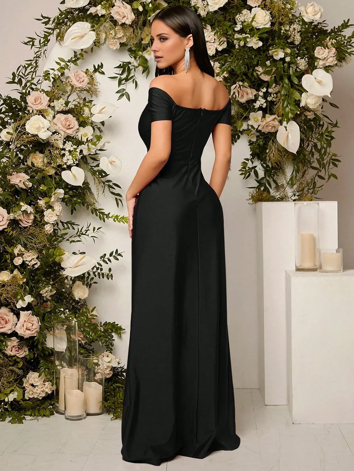 Elegant Sheath/Column Off-the-Shoulder Sweetheart Satin High-Slit Maxi Dress Prom Dress