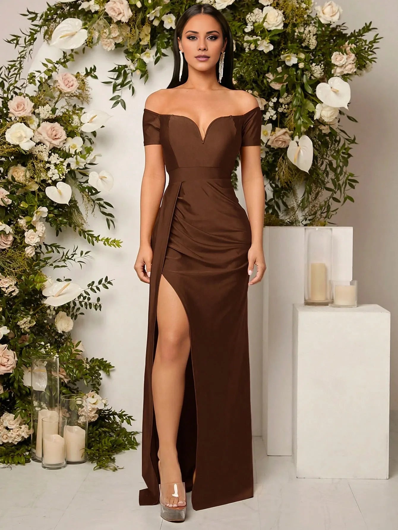 Elegant Sheath/Column Off-the-Shoulder Sweetheart Satin High-Slit Maxi Dress Prom Dress