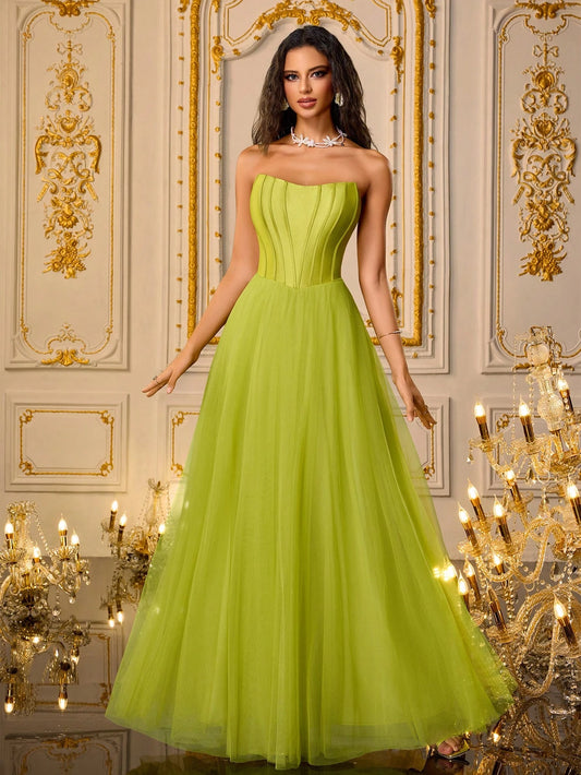 Elegant Tulle Strapless Corset Bodice Lace-Up Back A-Line Ball Gown Prom Dress