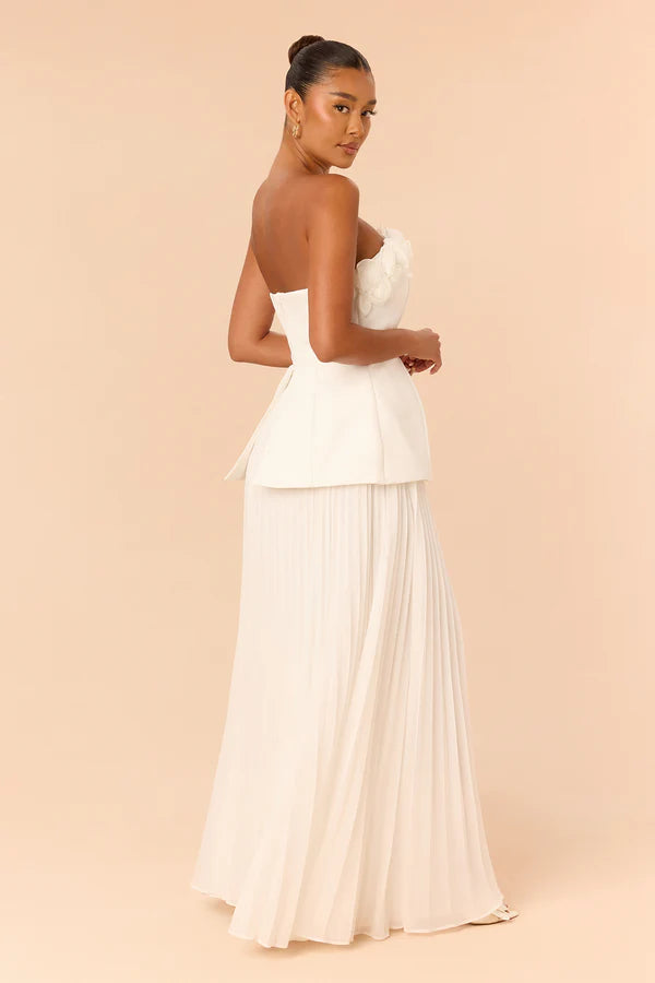 Elegant A-Line Strapless Floral Pleated Ivory Floor-Length Prom Dress Gown