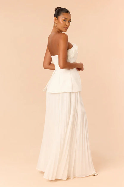 Elegant A-Line Strapless Floral Pleated Ivory Floor-Length Prom Dress Gown