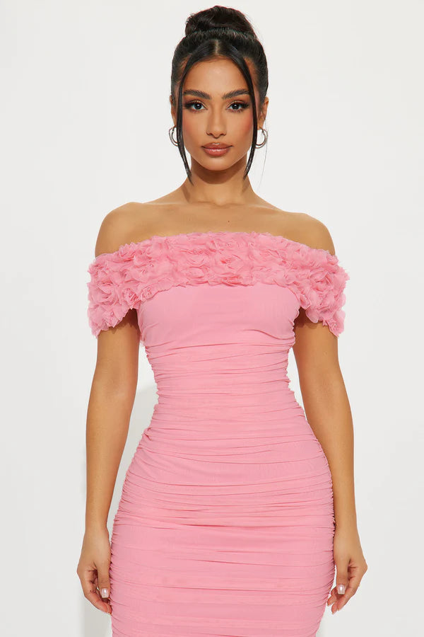 Elegant Bodycon Off-Shoulder Floral Ruffle Blush Pink Midi Prom Dress Women's