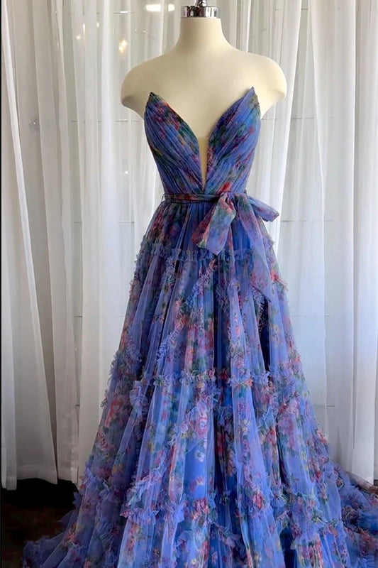 Vestido de fiesta sin mangas con escote en V, corte A y cola larga con estampado floral multicolor 