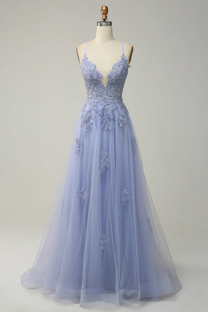 Vestido de fiesta largo color rubor con tirantes finos y apliques en forma de A 