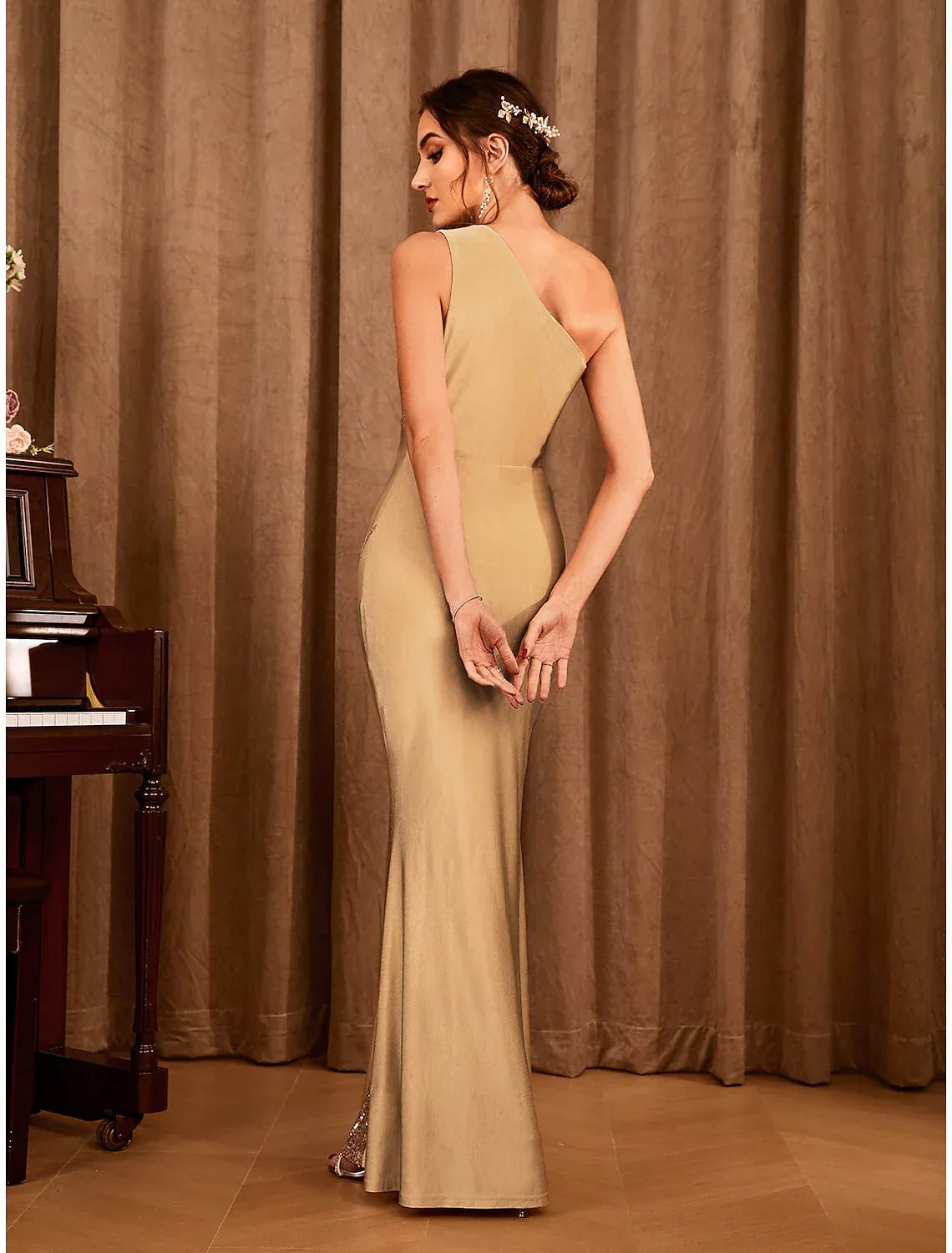 Glamorous Mermaid One-Shoulder Sleeveless Low-Back Maxi Prom Dress