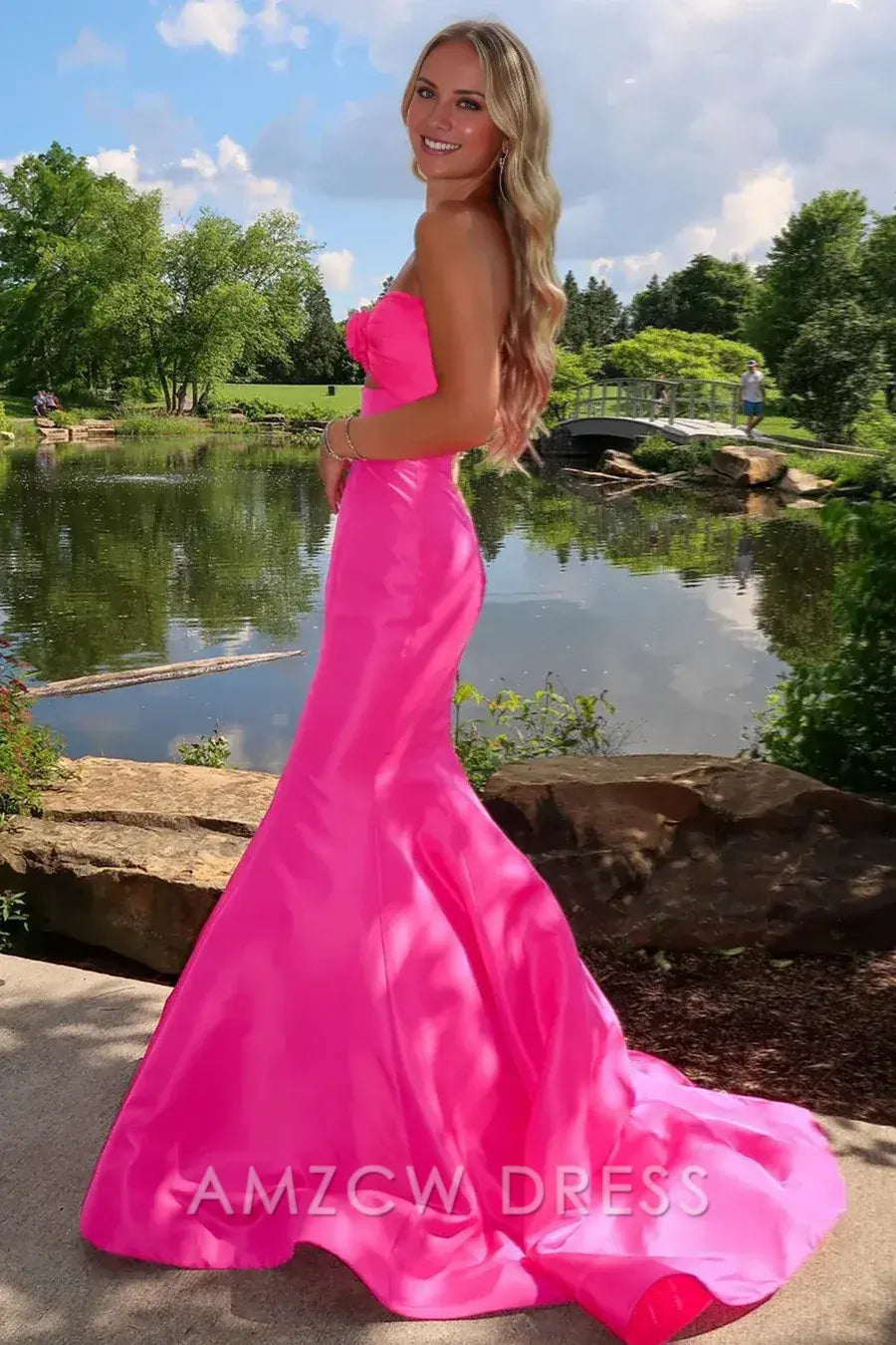 Vestido de fiesta largo plisado de satén con escote sirena, sin tirantes, color rosa intenso, de Amzcw