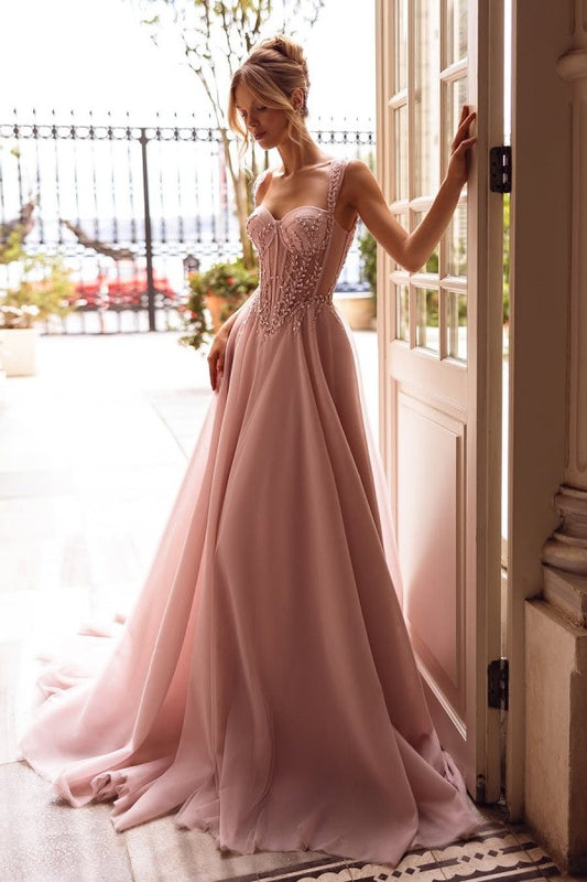 Luxury Blush Prom Dresses with Tulle Fabric Beaded Applique and Corset Back