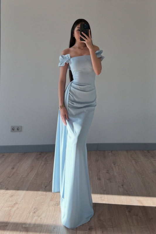 Luxury Burgundy Light Blue Prom Dresses with Satin Fabric Off Shoulder Ruffle and Ruched Detail