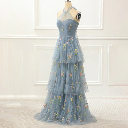 Vestidos de noche con cuello halter de tul y apliques en forma de A hasta el suelo 