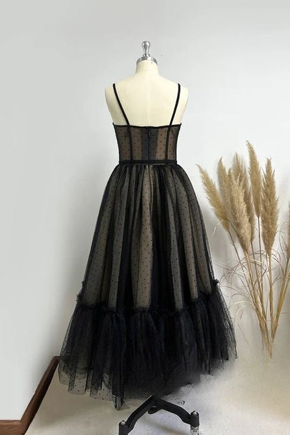 Vestidos de fiesta de bienvenida de línea A de tul con tirantes finos 