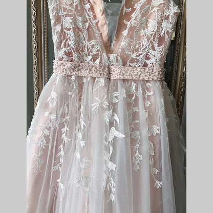 Nuevos vestidos de fiesta con escote en V, corte A, cortos/mini de tul con apliques 
