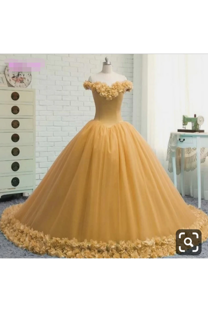 Off The Shoulder Ball Gown Quinceanera Dresses Tulle With Handmade Flower
