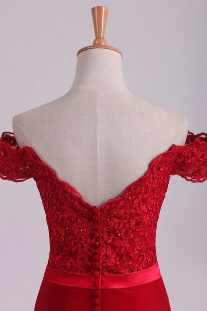 Vestidos de fiesta con hombros descubiertos, licra, burdeos/granate, cola larga con apliques 