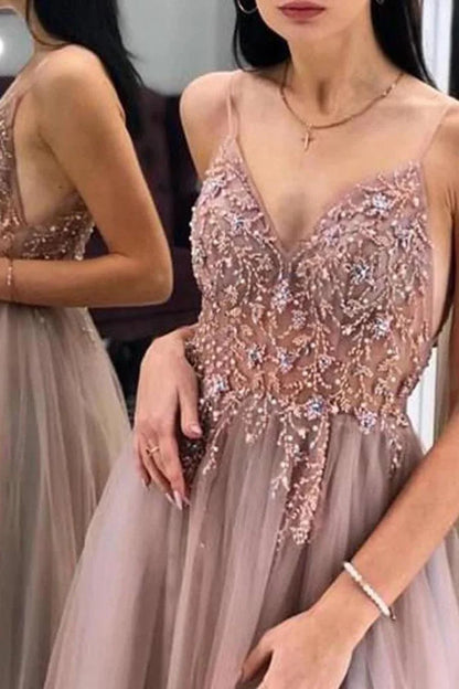 Hermosos vestidos de fiesta de tul con escote en V, tirantes finos y corte A de talla grande con cuentas 