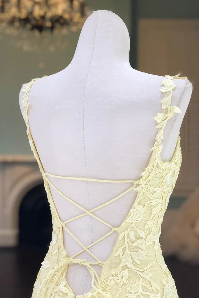 Vestidos de fiesta de sirena con tirantes finos, tul y escote redondo con apliques 