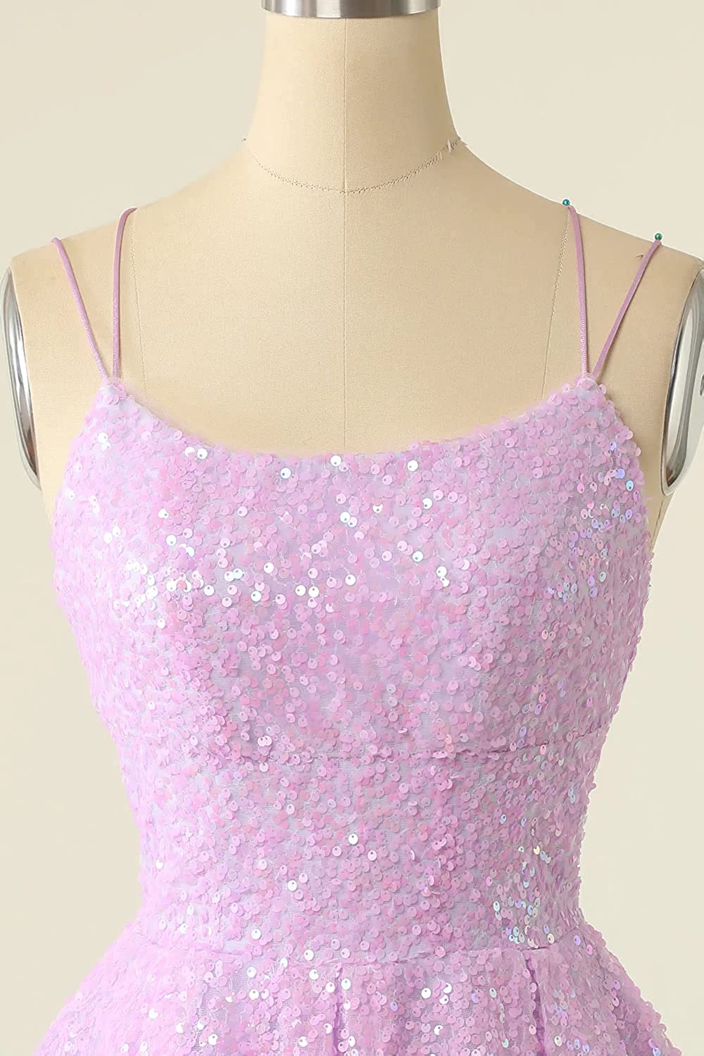 Vestidos de fiesta sin mangas con tirantes finos, corte A y lentejuelas 