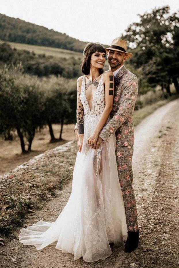 Sexy See Through Thigh Split V Neck Beach Wedding Dresses Beads Tulle Vintage Bride Dress