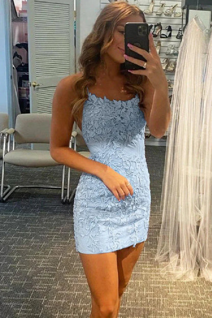 Vestidos de fiesta con tirantes finos, apliques de encaje y largo superior