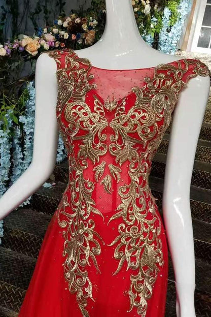 Vestidos de princesa rojos de Sister, corte A, con cordones, escote redondo y apliques dorados
