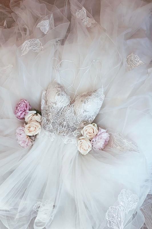 Vestidos de fiesta largos elegantes con tirantes finos y cintura imperio para novia 