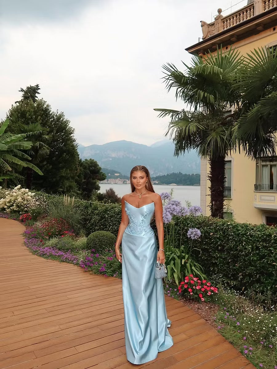 Stunning A-Line Sweetheart Sleeveless Embroidered Light Blue Floor-Length Prom Dresses