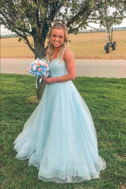 Vestidos de fiesta largos de noche con escote corazón, tirantes finos y cuentas color lavanda 