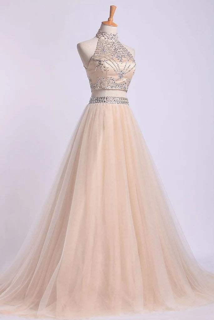Vestidos de fiesta de dos piezas con cuello alto, corte A, tul y cuentas 