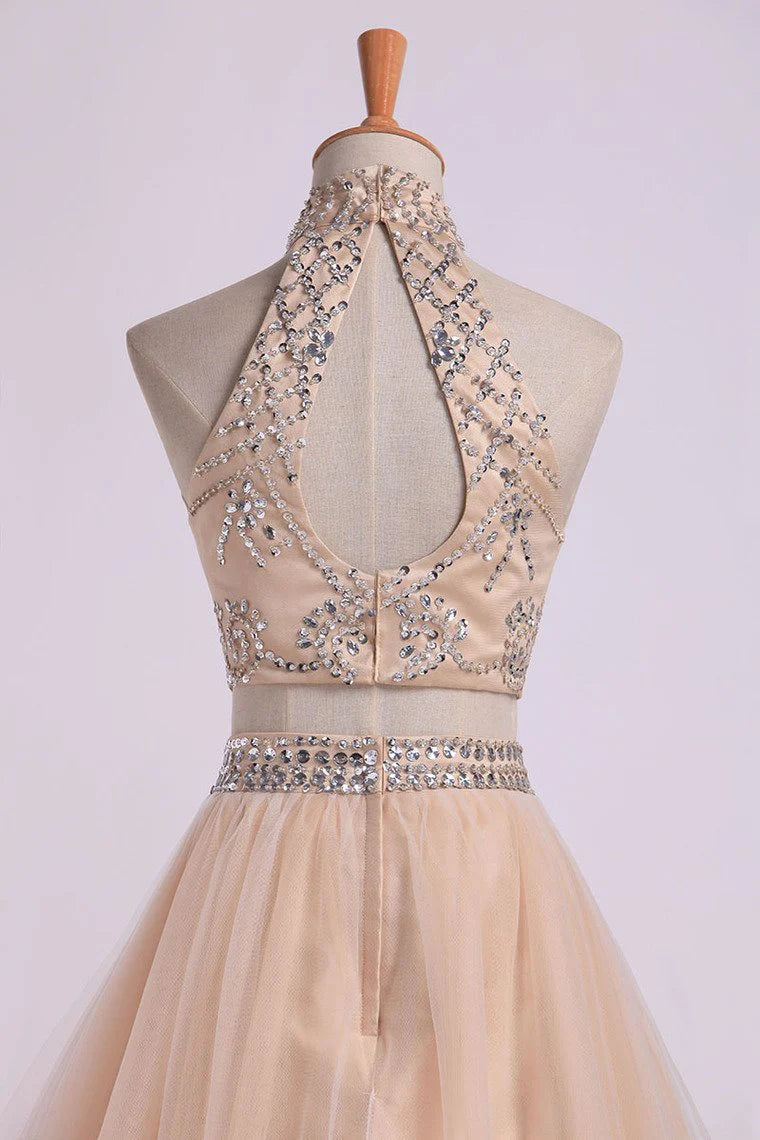 Vestidos de fiesta de dos piezas con cuello alto, corte A, tul y cuentas 