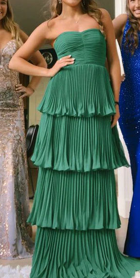 Vibrant Pleated Strapless Tiered Solid-Back Floor-Length Prom Dress