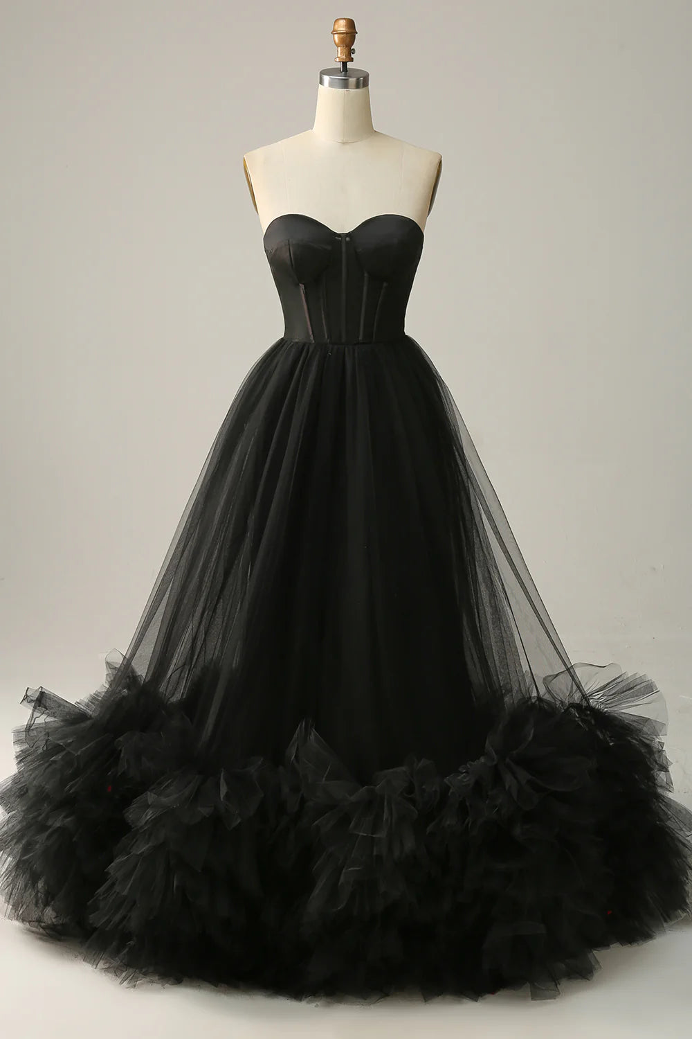 Vestido de fiesta negro con corsé, corte en A y escote corazón con volantes 