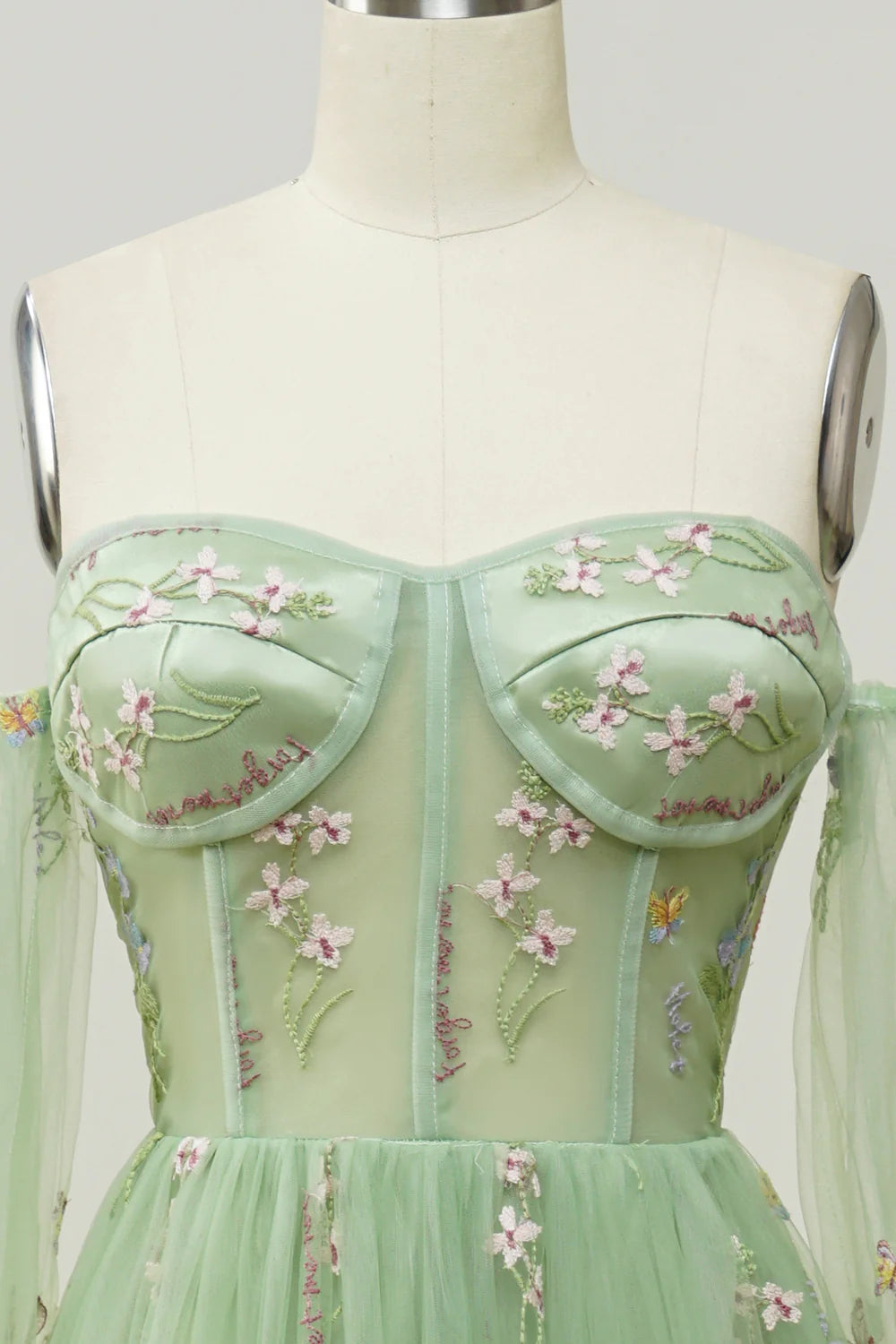 Vestido de fiesta verde de corte A con mangas largas y hombros descubiertos 