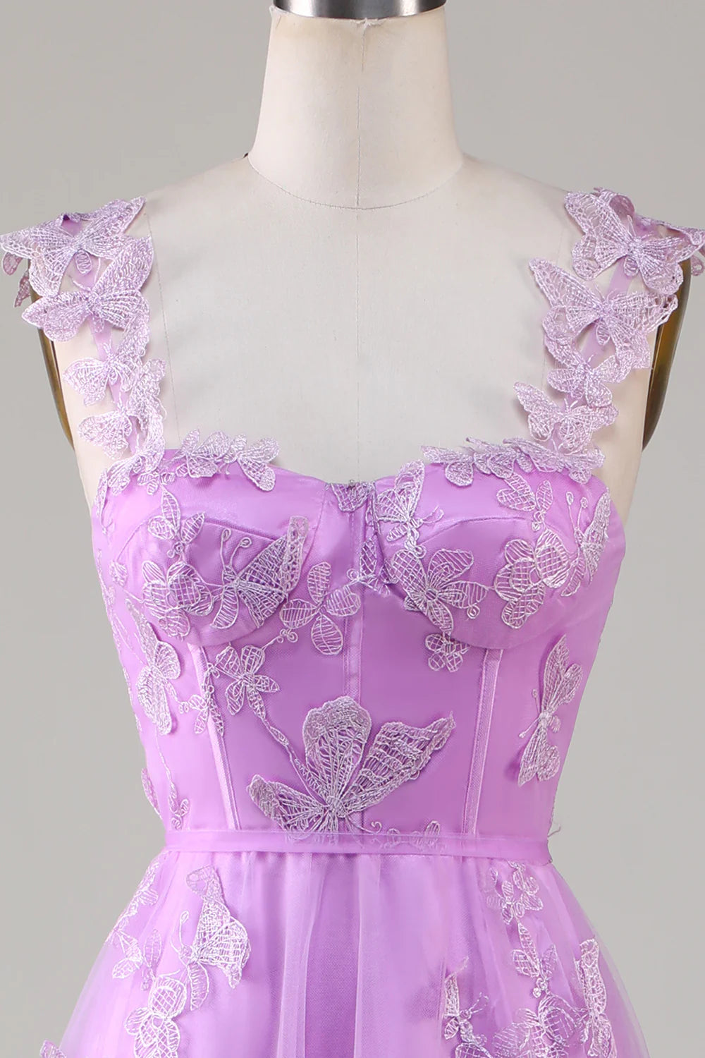Vestido de fiesta largo de tul con corsé morado y mariposas 3D de Amzcw 