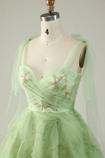 Vestido de fiesta corto verde de corte A con escote en forma de corazón y apliques de lentejuelas de Amzcw 