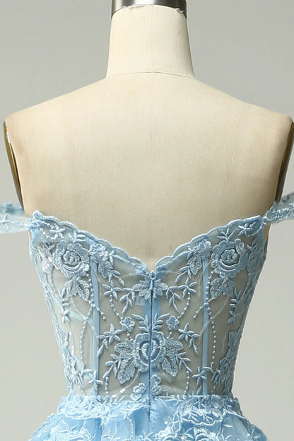 Vestido de fiesta largo azul princesa con hombros descubiertos y apliques