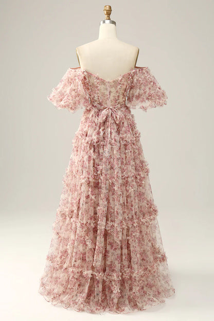 Vestido de fiesta con hombros descubiertos y flores en color rojo marfil