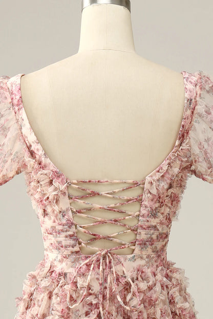 Vestido de fiesta con escote cuadrado y flores en color rojo marfil