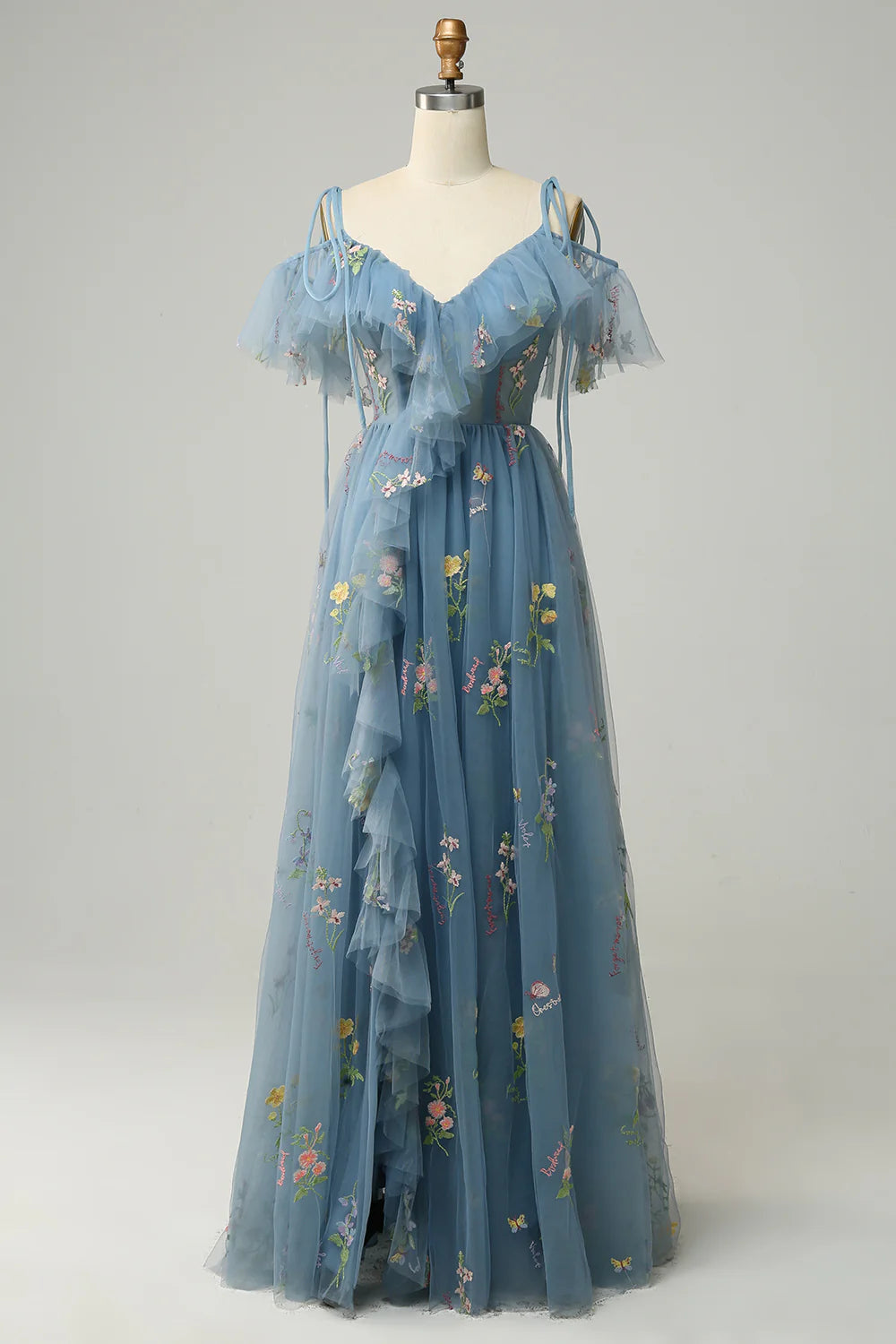 Vestido de fiesta largo color lavanda con escote en V, tirantes finos y bordado con abertura 